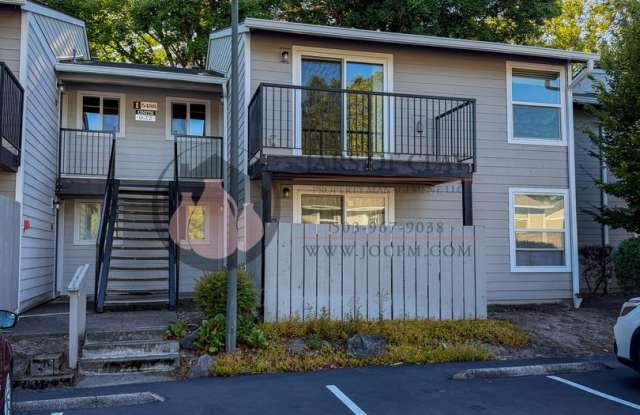 Beaverton Community Living | Dedicated Off-Street Parking & Great Layout photos photos