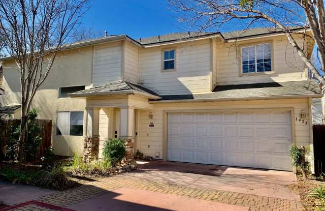 COMING SOON!!! 3 Bedroom 2.5 Bath Home - 1424 Stoney Creek Road, El Paso de Robles, CA 93446