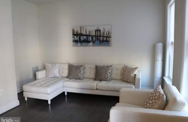 17357 REDSHANK ROAD Gallery 3