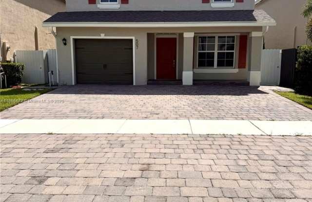 507 NE 6th Ct photos photos