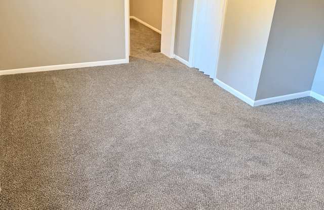 2703 Hull Avenue - 1 Gallery 4