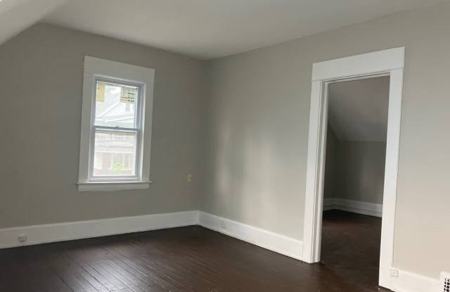 9710 Aetna Road Gallery 4