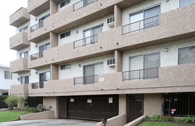 3671 Glendon Ave photos photos