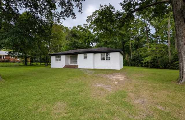 303 Hillcrest Avenue photos photos
