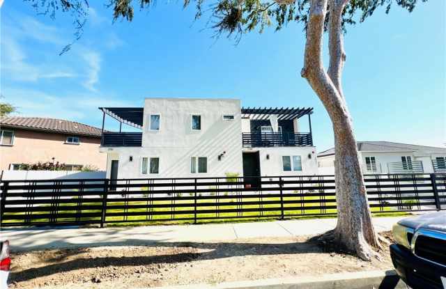 215 E Victoria Avenue - 215 East Victoria Avenue, Montebello, CA 90640