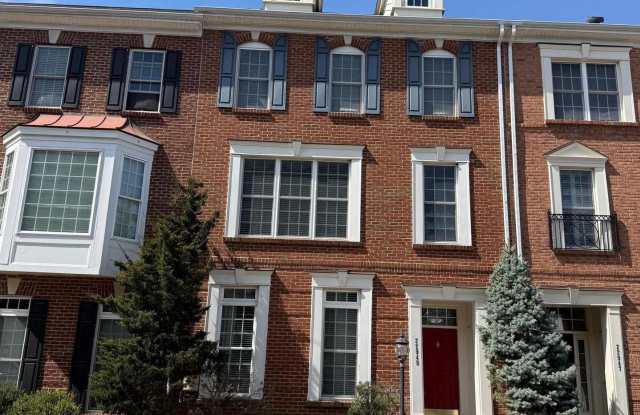 22949 FANSHAW SQ Gallery 2