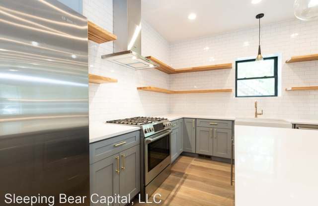 2844 W. McLean Ave. Unit 1 Gallery 2