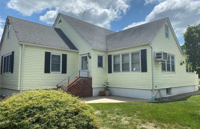 60 Schmeelk Place photos photos