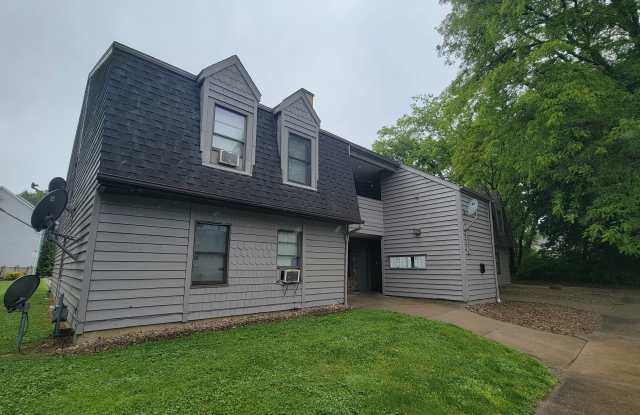 530 Kling St - 530 Kling Street, Akron, OH 44311