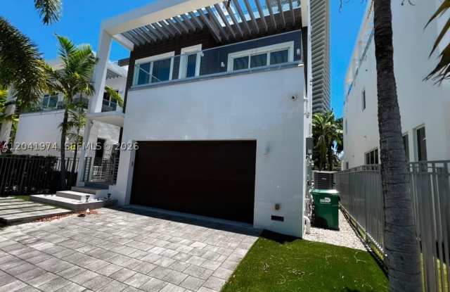 18975 Atlantic Blvd Gallery 1