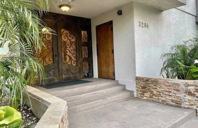 3284 Barham Gallery 3