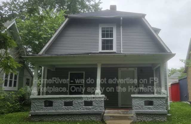 121 N Gladstone Ave photos photos