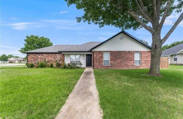 1662 Tally Ho  DR photos photos