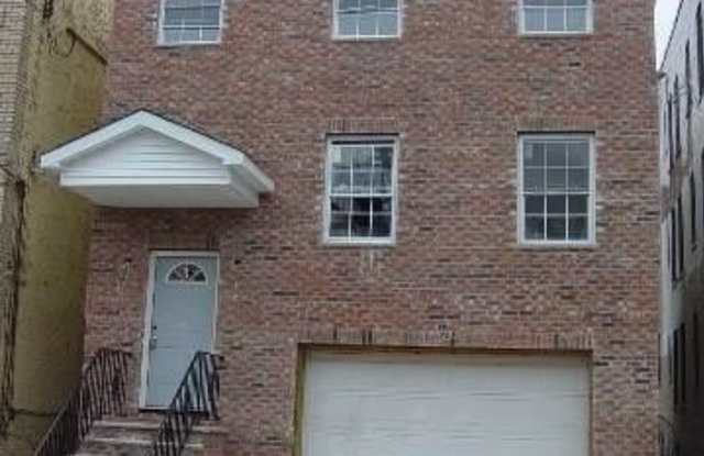 189 MYRTLE AVE photos photos