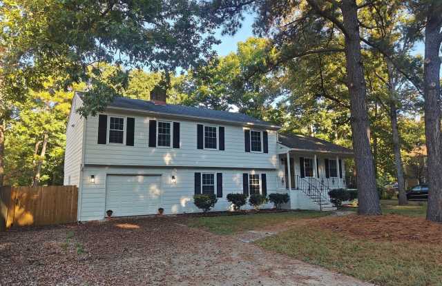 4 bedroom home in South Chesterfield Gallery 1