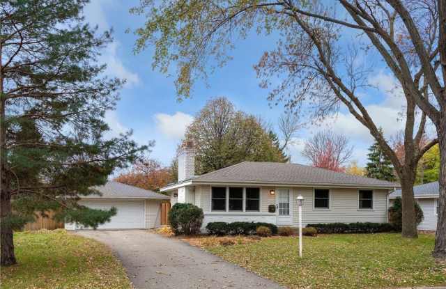 4425 Poplar Bridge Road - 4425 Poplar Bridge Road, Bloomington, MN 55437