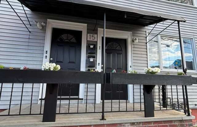 15 Rose Street Gallery 1