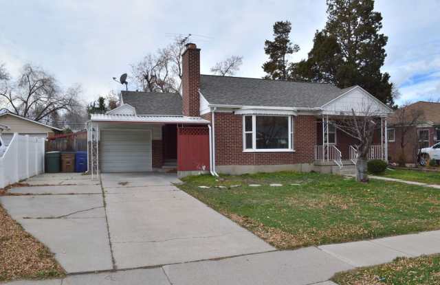 Beautiful Home in Historic Salt Lake District! Gallery 3
