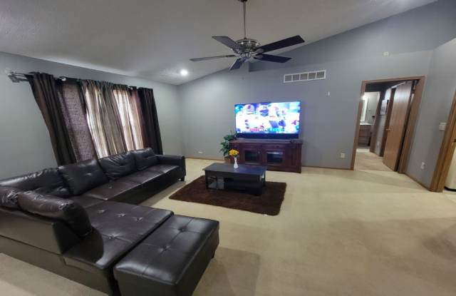 3230 St Bernard Cir photos photos