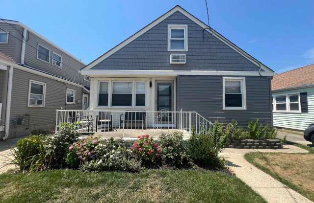 204 N Clarendon Ave - 204 North Clarendon Avenue, Margate City, NJ 08402