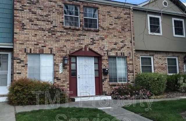 6503 Donegal Dr Gallery 1