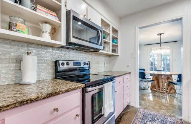 2100 Fleur De Lis Ct Gallery 3