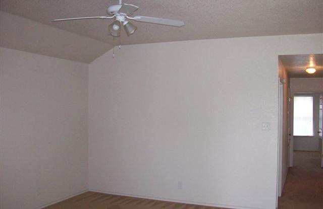 2204 Agate Dr Gallery 2