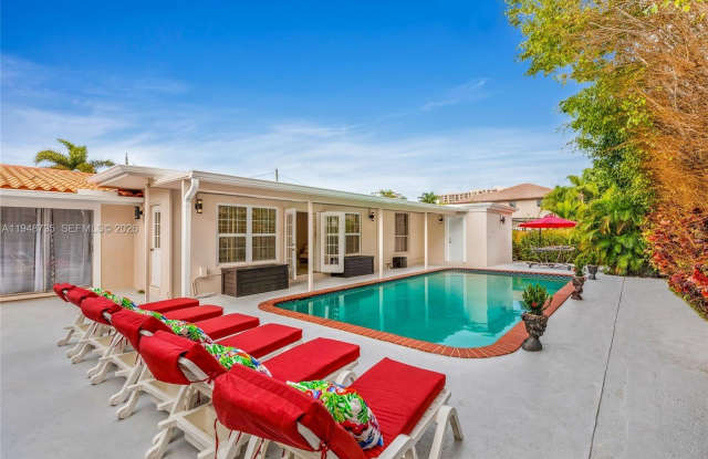 1960 Coral Reef Dr photos photos