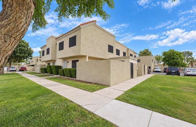 5934 N 48TH Lane Gallery 2