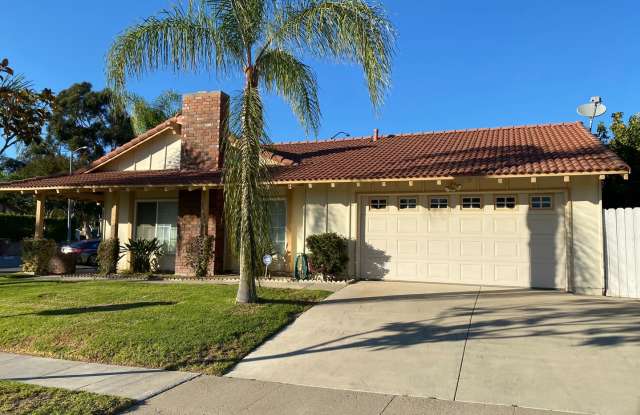 Single Story 4 bed, 2 bath home in central Simi Valley photos photos