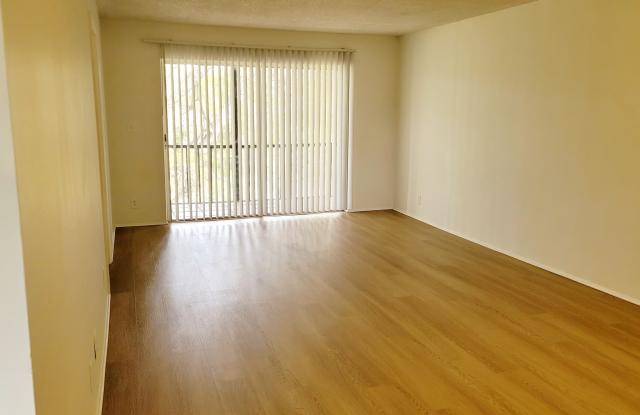 7911 Colony Cir N Apt 305 - 7911 South Colony Circle, Tamarac, FL 33321