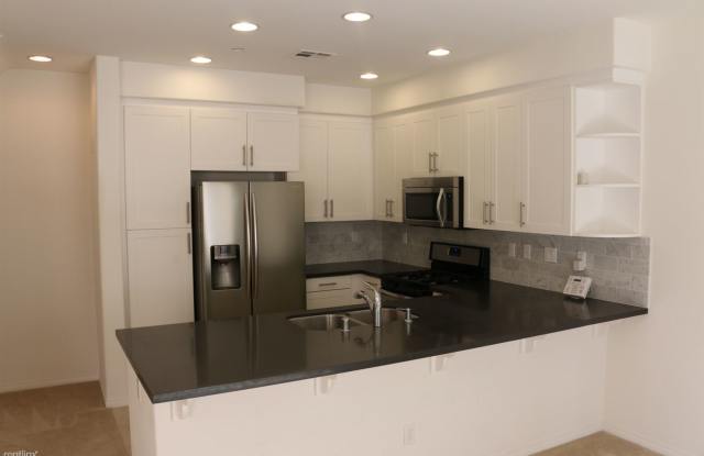 Solana Walk - 17550 Water Garden Ct, Fountain Valley, CA 92708