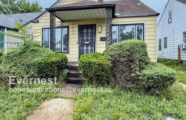 18184 Riopelle Street photos photos
