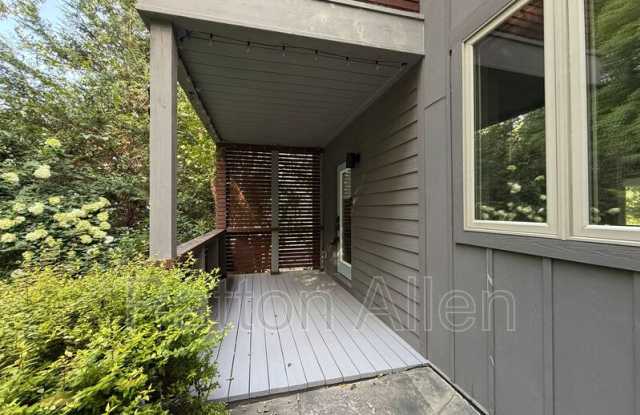 92 Hibriten Dr Gallery 2