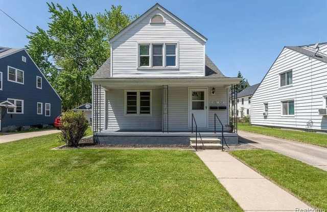 Walking Distance from Downtown!!! photos photos