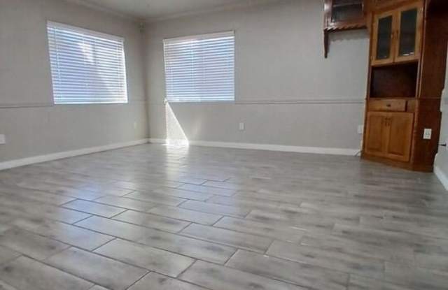 141 N 5th St unit: 1 photos photos