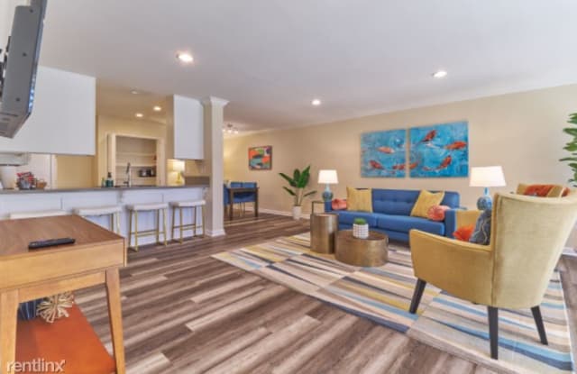 2625 N Whitewater Club Dr D - 2625 North Whitewater Club Drive, Palm Springs, CA 92262