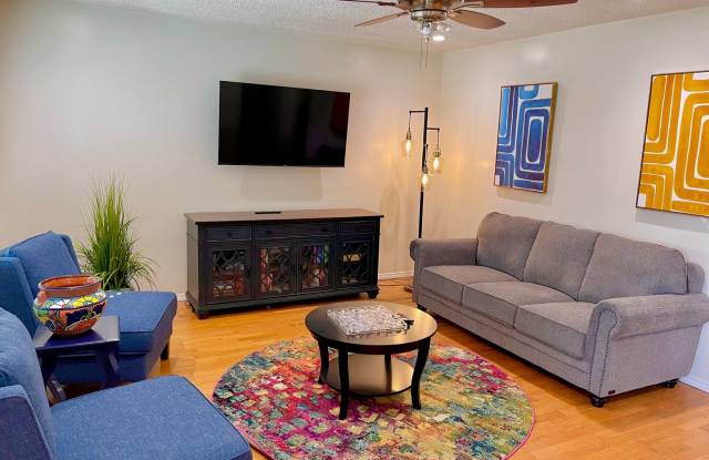 Beautiful 3 Bedroom Home in La Puente photos photos