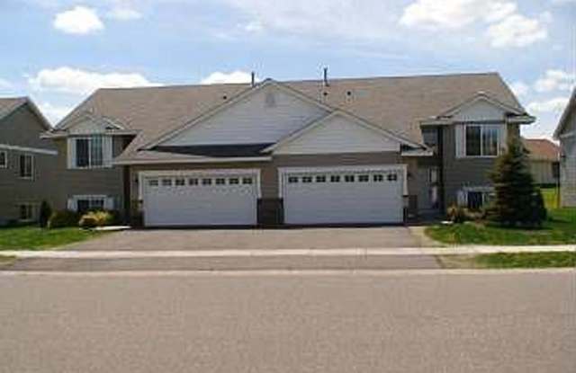 Charming 2BR/2BA Townhome in Prime Location photos photos