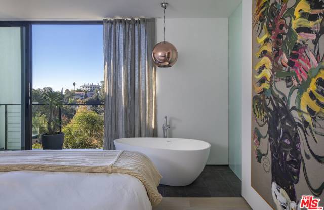 2635 Hargrave Drive - 2635 Hargrave Drive, Los Angeles, CA 90068