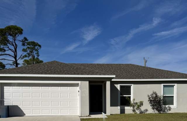 ***CUTE 3/2 HOME IN PALM BAY photos photos