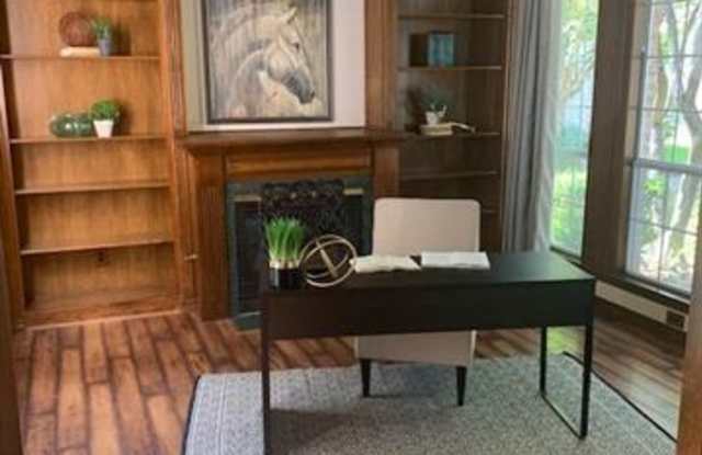 1520 Bayberry Court Gallery 2