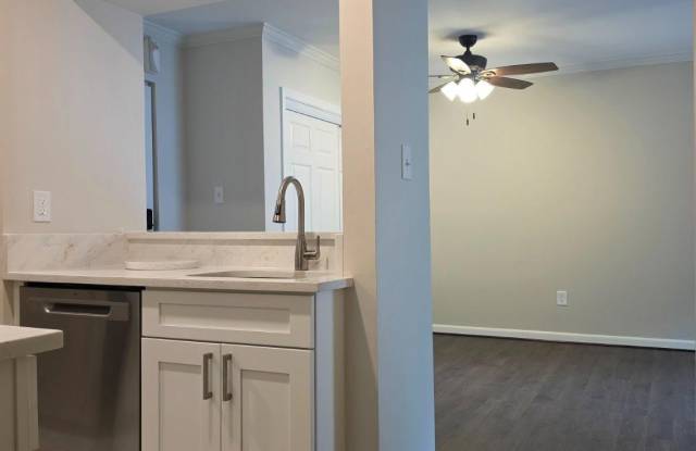 5767 REXFORD Court Gallery 4