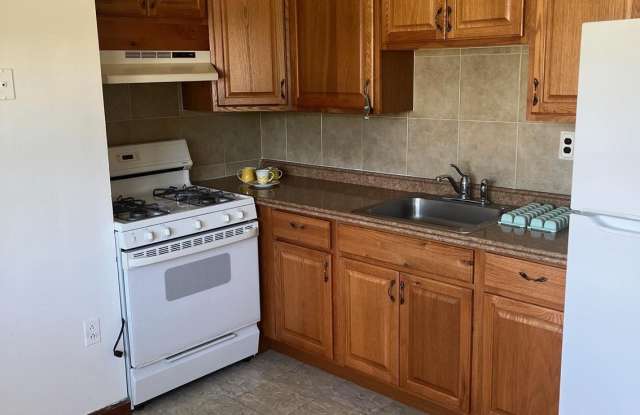 104 S Conger Avenue photos photos