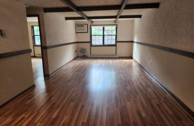 52 Swanson Ct Gallery 4