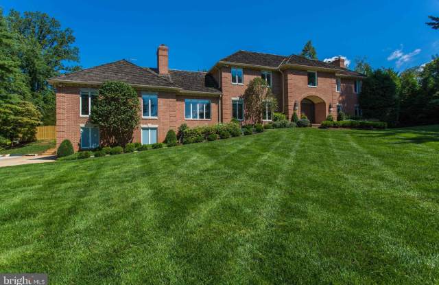 6514 W LANGLEY LANE - 6514 West Langley Lane, McLean, VA 22101