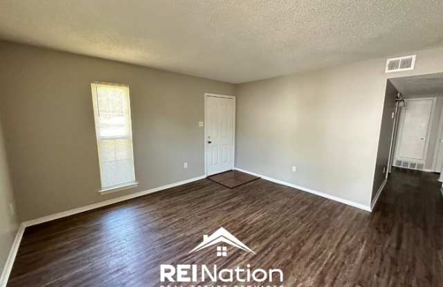 6659 Knollfield Drive Gallery 2