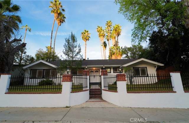 5604 Valley Circle Boulevard - 5604 Valley Circle Boulevard, Los Angeles, CA 91367 5604 Valley Circle Boulevard - 5604 Valley Circle Boulevard, Los Angeles, CA 91367