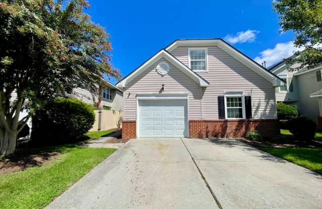 Soaring Ceilings & Spacious Living in Western Branch photos photos