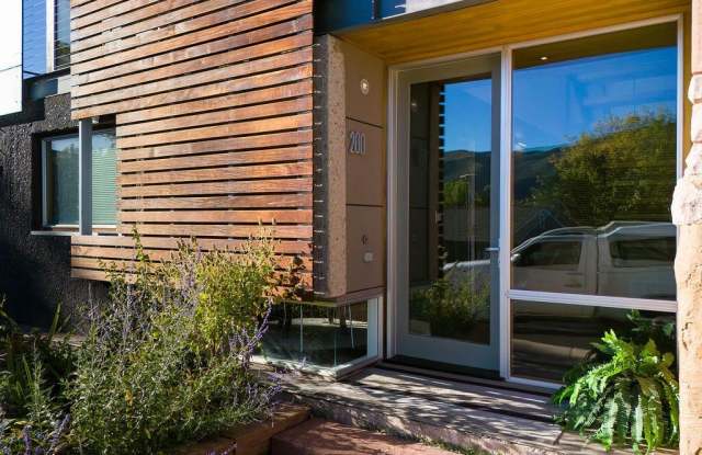 200 E Homestead Drive Gallery 2